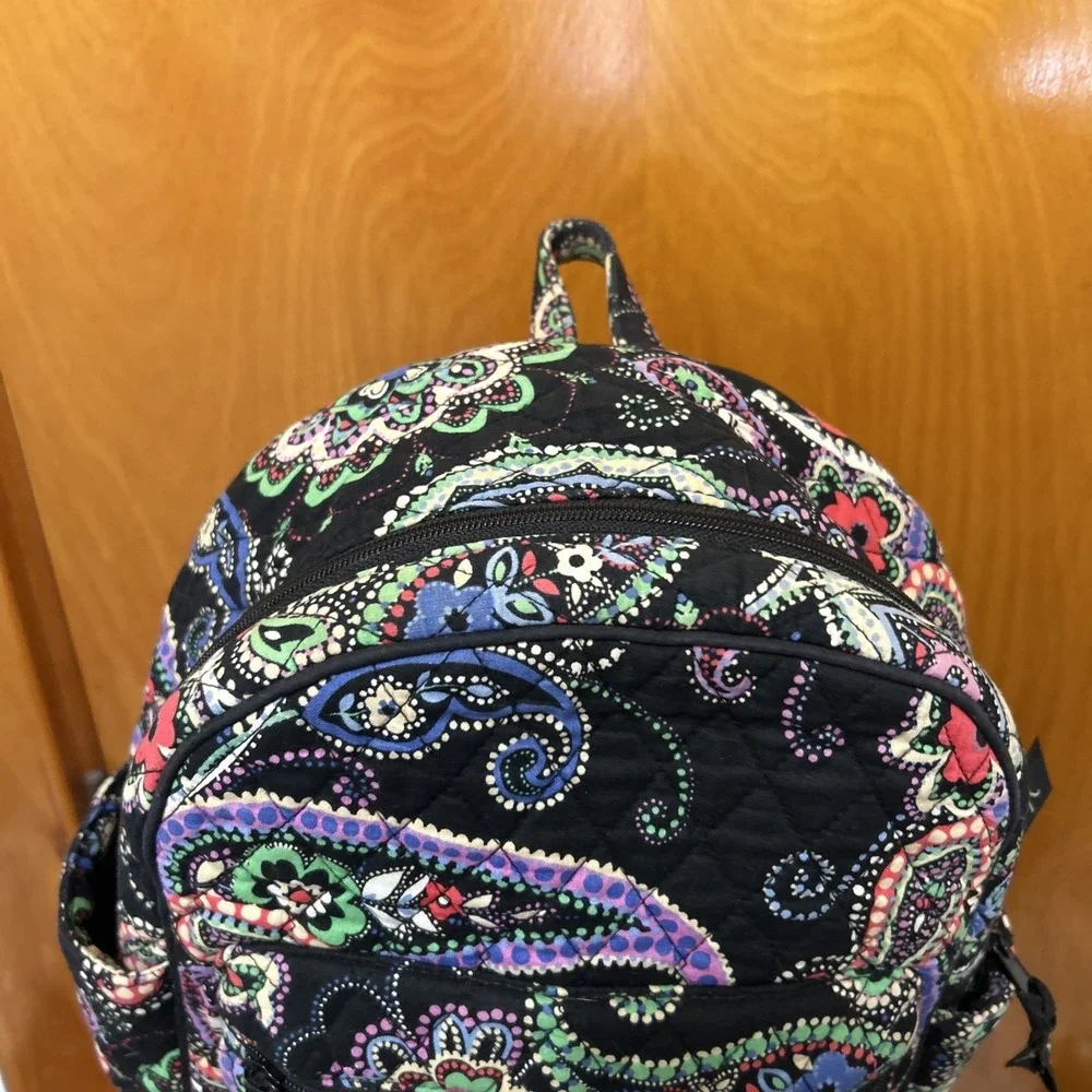 Vera Bradley  Small Backpack Superbloom Retired Print Used Excellent Condition